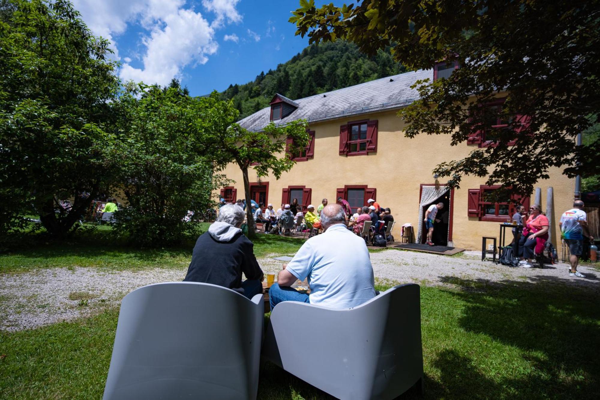 Gite Auberge Les Cascades La Mongie Buitenkant foto